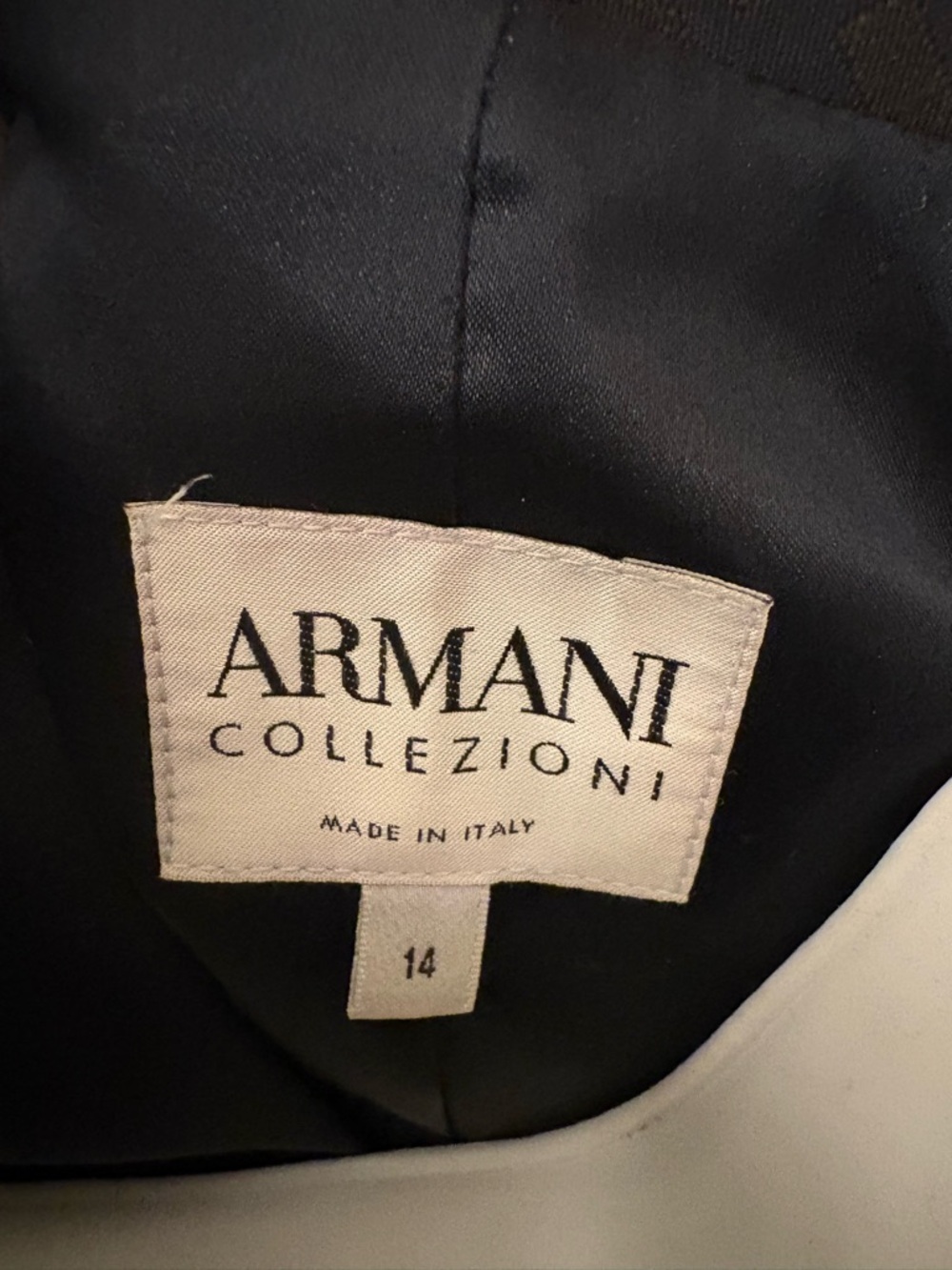 Armani Collezioni Women's Tailored Blazer with Braided Trim - Picture 7 of 7